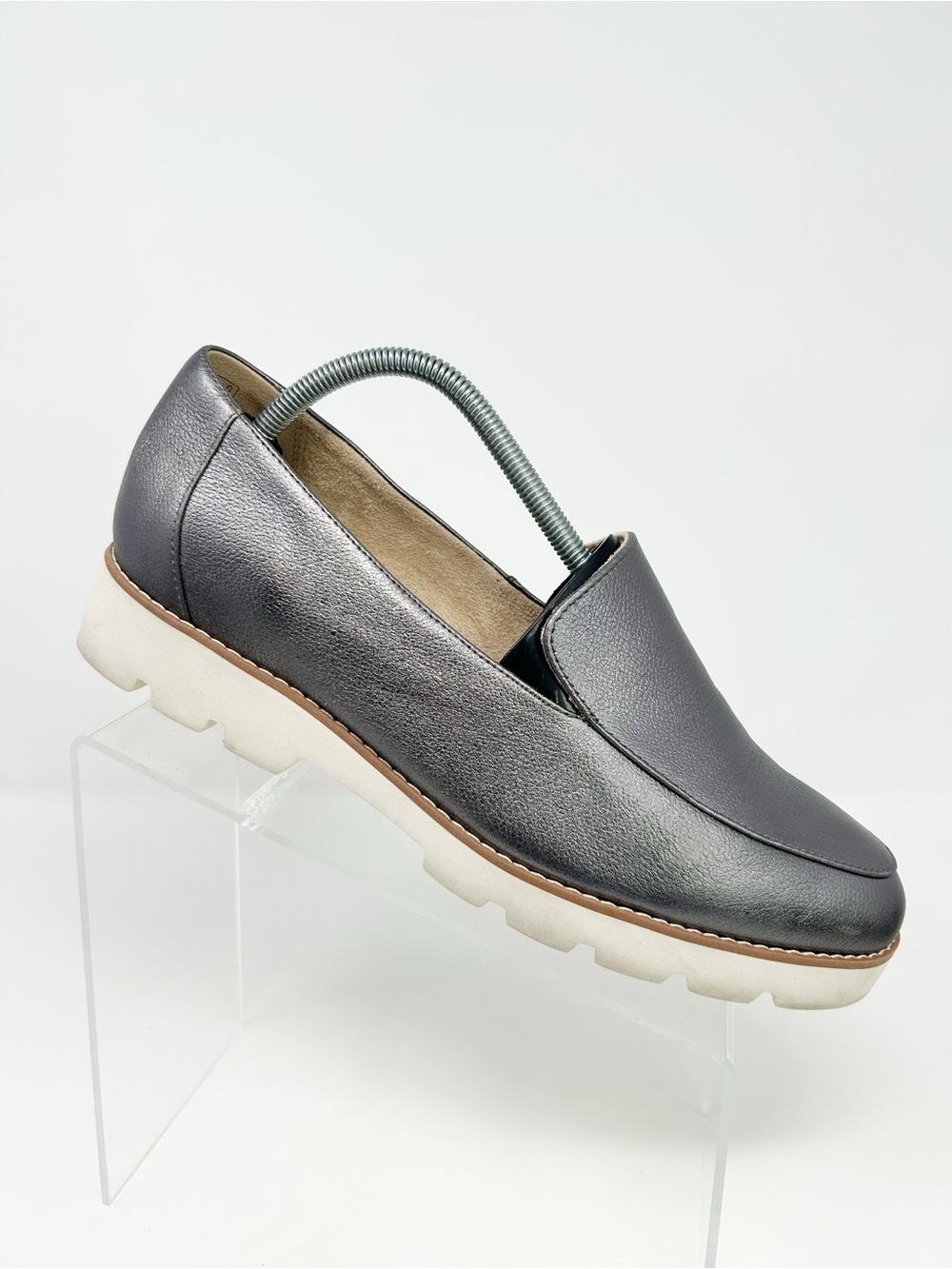 Vionic Kensley Loafers Womens Gray Metallic Slip On Comfort Lug Sole Size 11